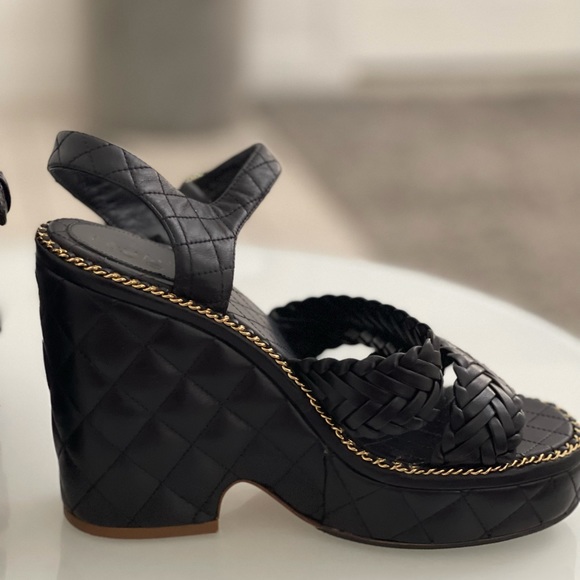 CHANEL PLATFORM SANDALS 38 Sz. - Picture 9 of 16
